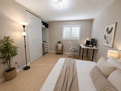 4674 Antelope Crescent, Mississauga, ON L4Z 2X1