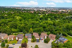 82 Turtlecreek Boulevard, Brampton, ON L6W 3X9