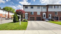 2445 Homelands Drive 18, Mississauga, ON L5K 2C6
