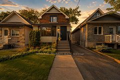 16 Cordella Avenue, Toronto, ON M6N 2J6
