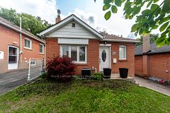 569 McRoberts Avenue, Toronto, ON M6E 4R5