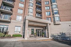 2088 W Lawrence Avenue W 907, Toronto, ON M9N 3Z9