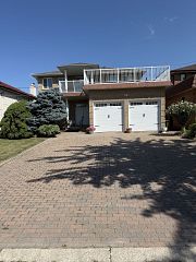 10 Norris Place, Toronto, ON M9M 1K6