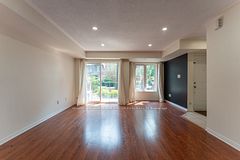19 Hays Boulevard 27, Oakville, ON L6H 0H8
