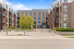 210 Sabina Drive E 204, Oakville, ON L6H 0W6