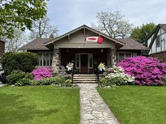 569 Locust Street, Burlington, ON L7S 1V7