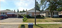 11 Hawkedon Crescent, Toronto, ON M9W 3L6