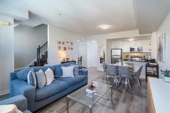 10 Carnation Avenue 19, Toronto, ON M8V 0B8