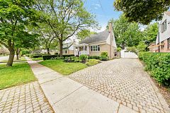 74 MCCAUL Street, Brampton, ON L6V 1J3