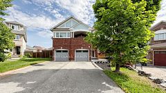 399 Stonetree Court, Mississauga, ON L5B 4H3