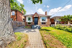 31 Rosemeade Avenue, Toronto, ON M8Y 3A2