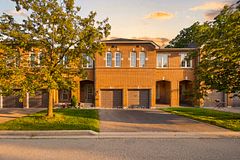 5530 Glen Erin Drive 21, Mississauga, ON L5M 6E8