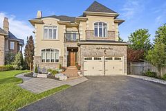 962 Fredonia Drive BSMT, Mississauga, ON L5C 2W4