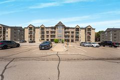 1441 Walkers Line 105, Burlington, ON L7M 4P2