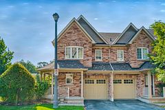 233 Duskywing Way 43, Oakville, ON L6L 0C5