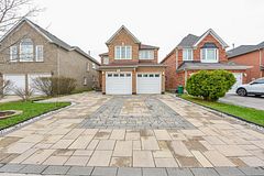 113 Seclusion Crescent, Brampton, ON L6R 1K8