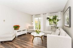 1450 Glen Abbey Gate 824, Oakville, ON L6M 2V7