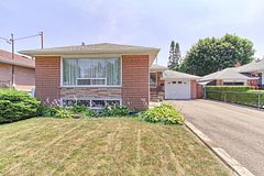 77 Alhart Drive, Toronto, ON M9V 2N1