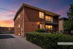 74 Calstock Drive, Toronto, ON M9V 1H2