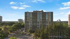 40 Panorama Court 903, Toronto, ON M9V 4M1