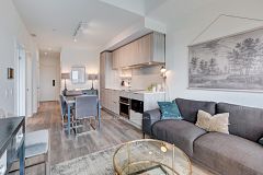 28 Ann Street 807, Mississauga, ON L5G 3G1