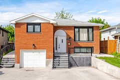 3345 Monica Drive, Mississauga, ON L4T 3E6