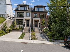 33 Donald Avenue, Toronto, ON M6M 1J9