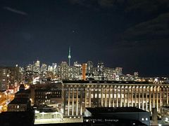 270 Dufferin Street LPH 18, Toronto, ON M6K 0H8