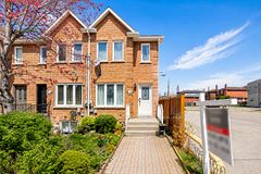 2138 Eglinton Avenue W, Toronto, ON M6E 2K8