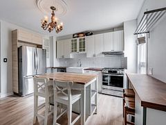 47 Burnfield Avenue, Toronto, ON M6G 1Y4