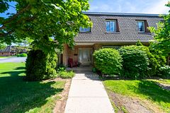 684 Dynes Road 1, Burlington, ON L7N 2V6