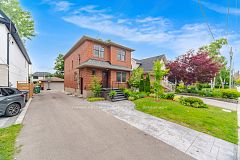 39 Broadview Avenue, Mississauga, ON L5H 2S8