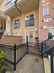 4975 Southhampton Drive 277, Mississauga, ON L5M 8C9