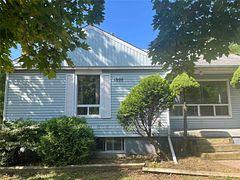 1098 Kent Avenue, Oakville, ON L6H 1Z8