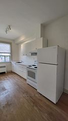 7 Thomas Street 2, Mississauga, ON L5M 1Y4