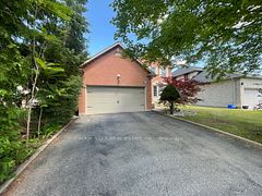 106 Milbourne Crescent, Oakville, ON L6H 5P1