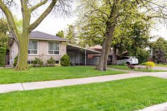 82 Hadrian Drive, Toronto, ON M9W 1V4
