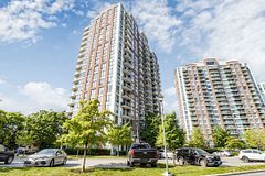 4879 Kimbermount Avenue 303, Mississauga, ON L5M 7R8