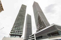 30 Shore Breeze Drive 2614, Toronto, ON M8V 0J1