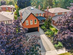 2212 Florian (Lower) Road, Mississauga, ON L5A 2M4