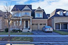 202 Forbes Terrace, Milton, ON L9T 0S6