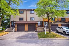 25 Carleton Place, Brampton, ON L6T 3Z4