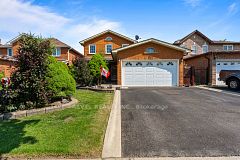 8 Cochrane Avenue, Brampton, ON L6Z 4J4