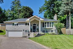 3281 Flanagan Crescent, Mississauga, ON L5C 2M7