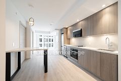485 Perth Avenue E725, Toronto, ON M6N 0B9