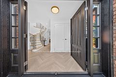 1073 Grandeur Crescent, Oakville, ON L6H 4B6