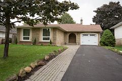 2255 Urwin Crescent, Oakville, ON L6L 2T3