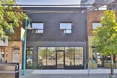 3317 Lake Shore Boulevard W 2, Toronto, ON M8W 1M8