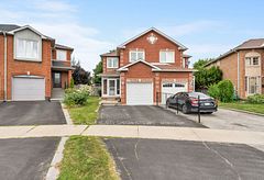 6803 Bansbridge Crescent, Mississauga, ON L5N 6T3