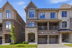 14 Summerbeam Way, Brampton, ON L6Y 6K5